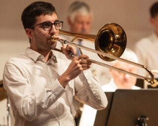 village_street_band-2025-054 bandleader